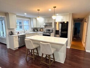 31 Hayden Ln in Bedford, MA - Building Photo - Building Photo