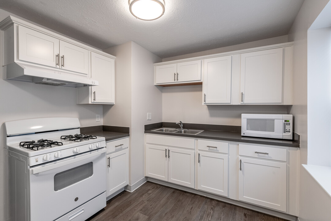 Wilbeth Arlington Homes in Akron, OH - Building Photo