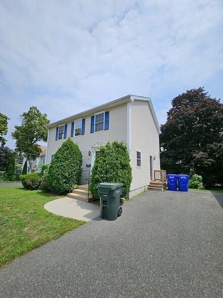 61 Lawe St in Springfield, MA - Building Photo - Building Photo