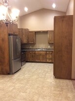 912 E Wisconsin St in Chippewa Falls, WI - Building Photo