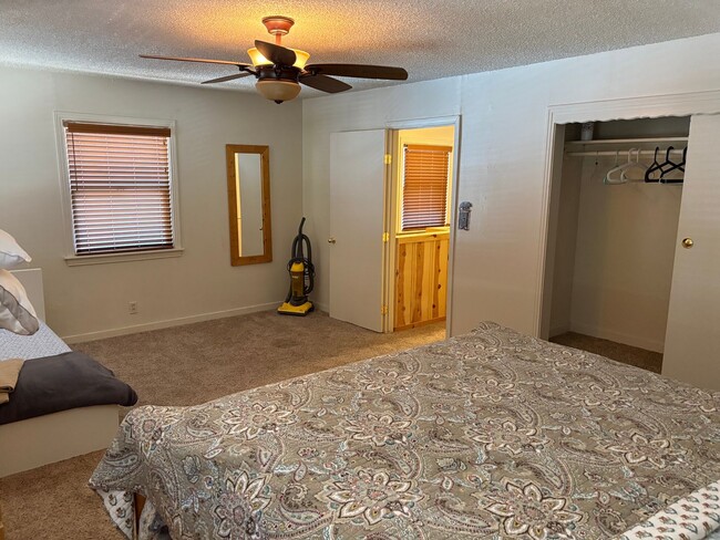 property at 3804 Alder Ave