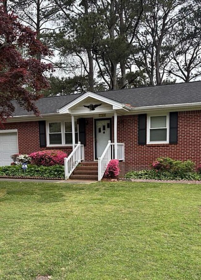 720 Gaston Dr in Hertford, NC - Building Photo - Building Photo