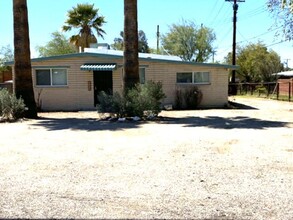 2035 N Sahuara Ave in Tucson, AZ - Building Photo - Building Photo