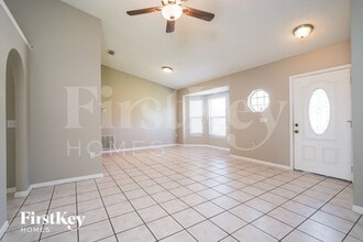 873 Jarnac Dr, Unit 2 in Kissimmee, FL - Building Photo - Building Photo