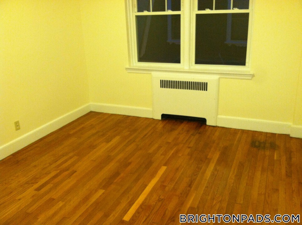 75 Kilsyth Rd in Boston, MA - Building Photo