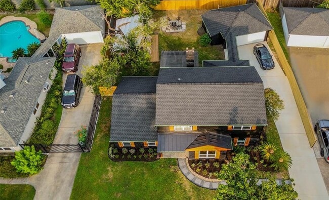 property at 2106 Teague Rd