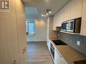 71 Curlew Dr in Toronto, ON - Building Photo - Building Photo