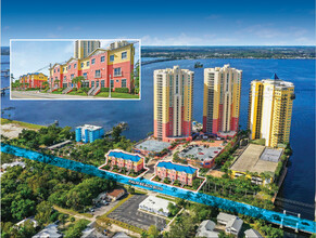 Corsica Rive in Ft. Myers, FL - Foto de edificio - Building Photo