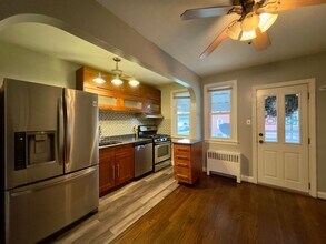 3505 Wilkens Ave in Baltimore, MD - Foto de edificio - Building Photo