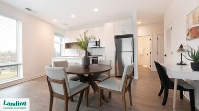 1215 N Fayette St in Alexandria, VA - Foto de edificio - Building Photo