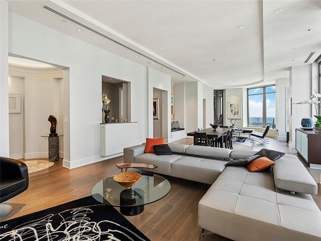 property at 3376 Peachtree Rd