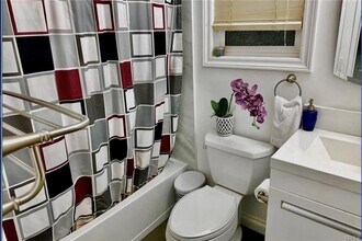 24033 Mobile St in Los Angeles, CA - Building Photo - Building Photo