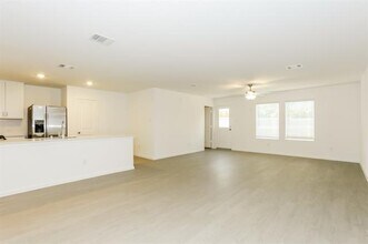 10116 Dalgreen Cir in Fort Worth, TX - Building Photo - Building Photo