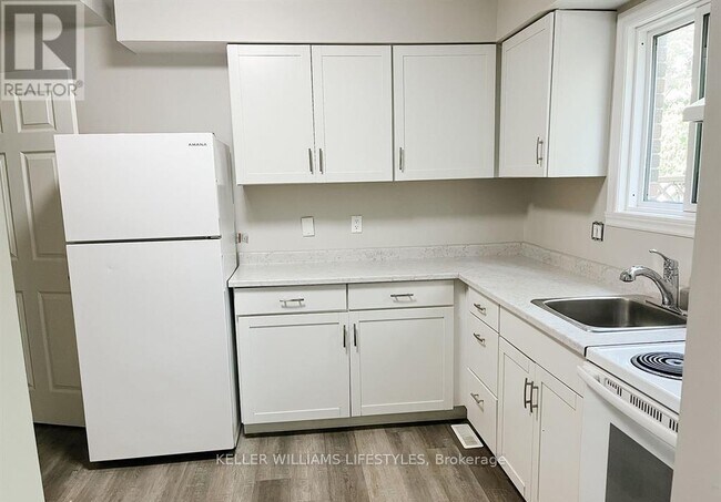 99 Walmer Gardens in London, ON - Building Photo - Building Photo