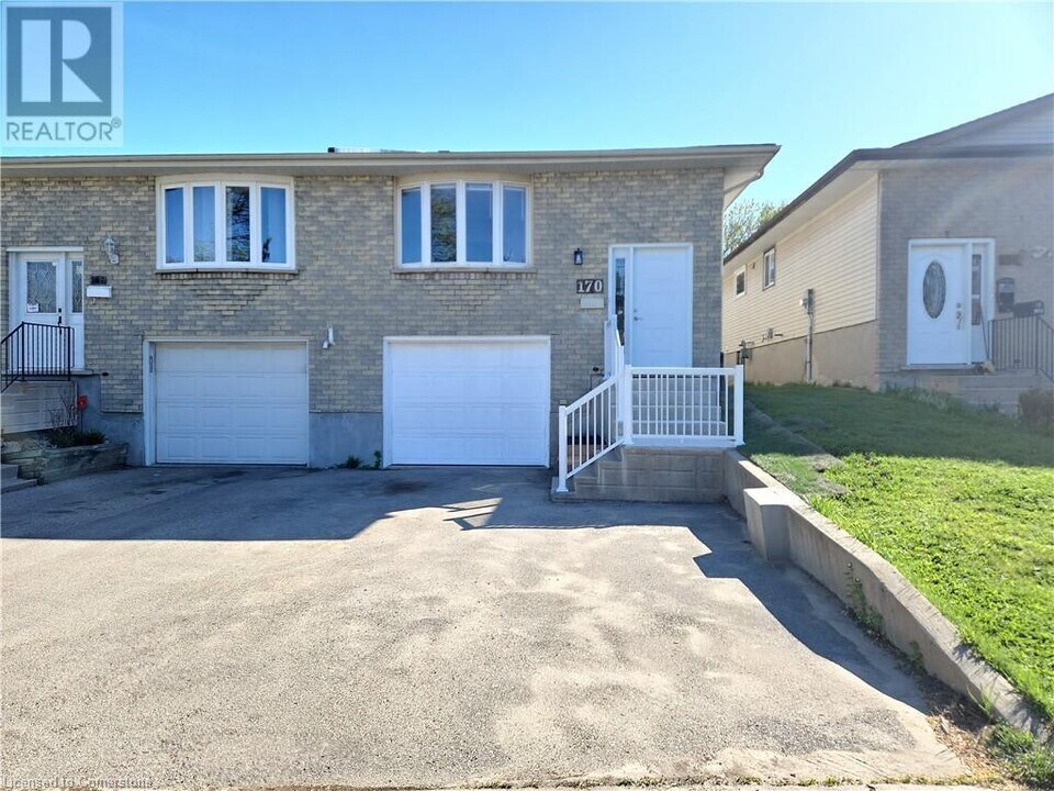 170 Thaler Ave in Kitchener, ON - Building Photo