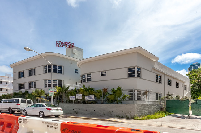 London House in Miami Beach, FL - Foto de edificio - Building Photo