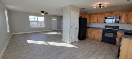 465 Cottletown Rd in Smithville, TX - Building Photo - Building Photo