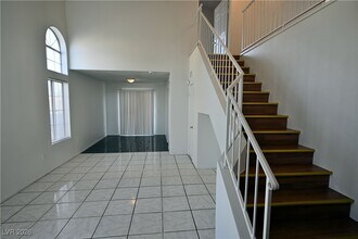 1512 Chapel Cove Ct in Las Vegas, NV - Building Photo - Building Photo