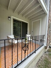 101 E Gibbsboro Rd in Clementon, NJ - Foto de edificio - Building Photo