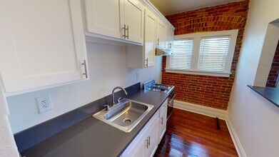 Leeward Apts - New York Style in Los Angeles, CA - Building Photo - Floor Plan