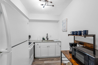 4513 W McElroy Ave-Unit -2 in Tampa, FL - Building Photo - Building Photo