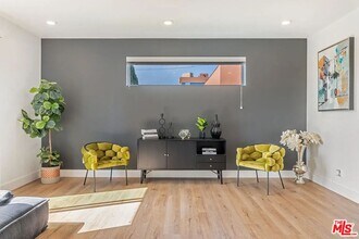 4637 Laurel Canyon Blvd in Los Angeles, CA - Building Photo - Building Photo
