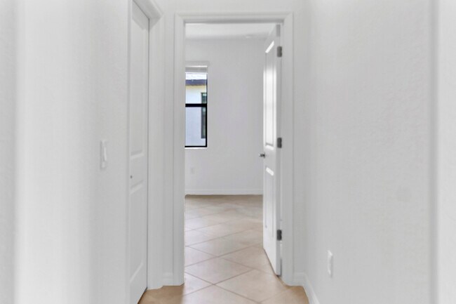 14848 Portico Blvd in Ft. Myers, FL - Building Photo - Building Photo