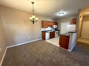 635 Marshtree Ln in Fayetteville, NC - Building Photo - Building Photo