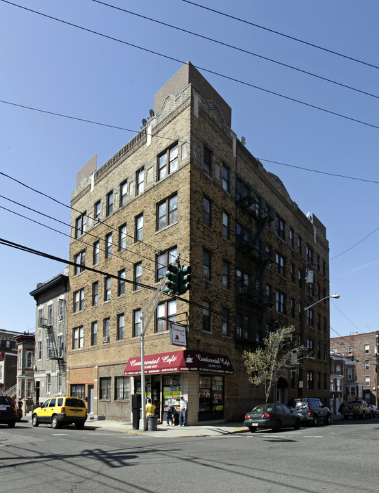 West Broadway Condos in West New York, NJ - Building Photo