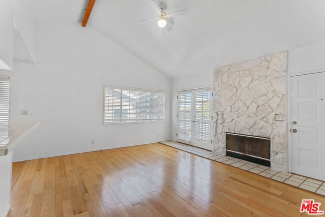 property at 1204 Bay St
