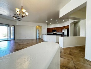8725 N Shadow Wash Way in Tucson, AZ - Building Photo - Building Photo