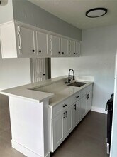 1125 Ann in Pasadena, TX - Foto de edificio - Building Photo