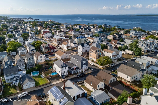 51 Sea Drift Ave in Highlands, NJ - Building Photo - Building Photo