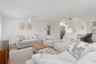 1950 Nebraska Ave in Englewood, FL - Building Photo - Building Photo