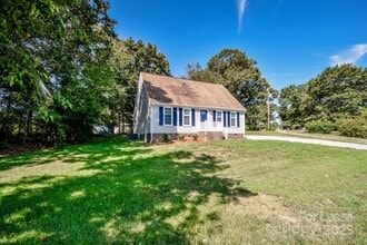 4792 NC-73 in Iron Station, NC - Building Photo - Building Photo