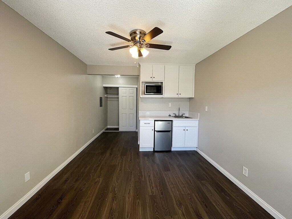 Evart Apartments Montclair, CA Apartments