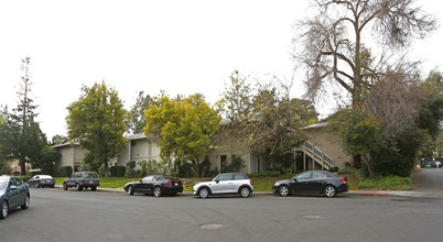 Oak Rim Apartments in Los Gatos, CA - Building Photo - Building Photo