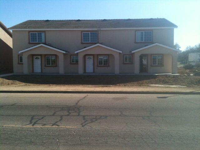 2765 Central Park Dr in Wasco, CA - Building Photo