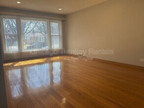2810 W 83rd St in Chicago, IL - Building Photo - Building Photo