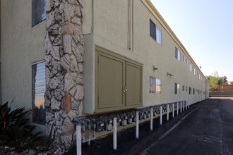 Pacific Plaza in Lemon Grove, CA - Building Photo - Building Photo