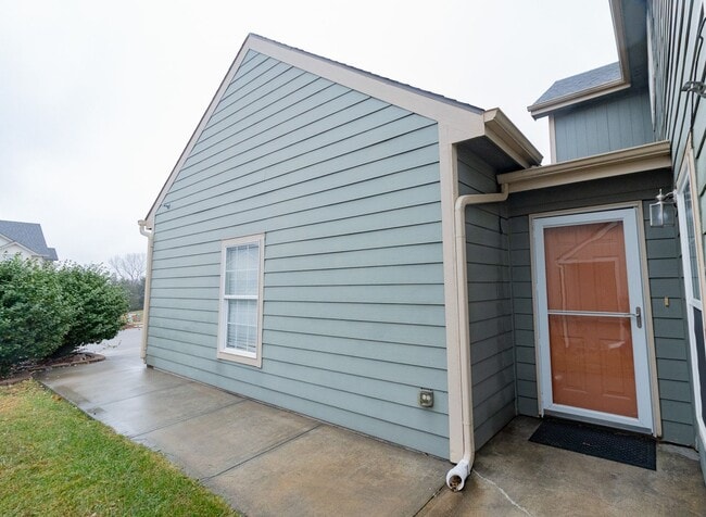 property at 2122 Brooke Bend