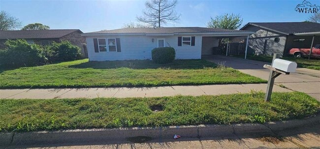 property at 1620 Grandview W