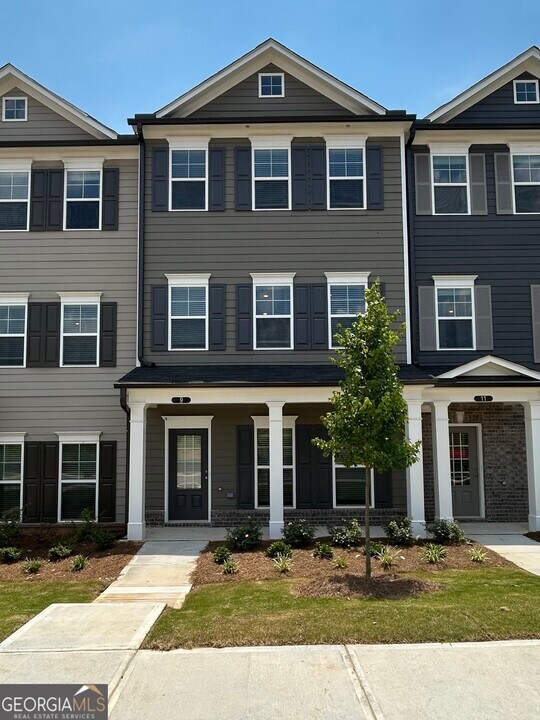 9 Mercury Ln in Newnan, GA - Foto de edificio