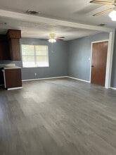 1506 Ave C in Graham, TX - Building Photo - Building Photo