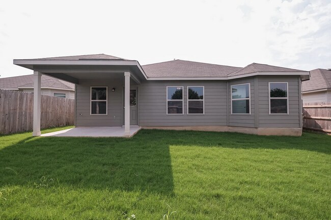 608 Cypress Arbor in Seguin, TX - Building Photo - Building Photo