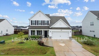 170 Arlie Ln in Lillington, NC - Building Photo