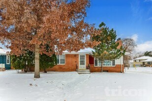 6100 Colfax Ln S, Unit 2 in Minneapolis, MN - Building Photo