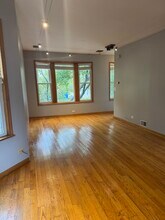 1419 W Sunnyside Ave in Chicago, IL - Building Photo - Building Photo