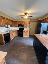 2706 W 12th St in Duluth, MN - Building Photo - Building Photo