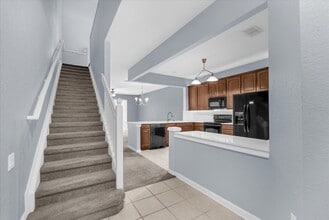 1130 Seton Hall Ct in Sanford, FL - Building Photo - Building Photo